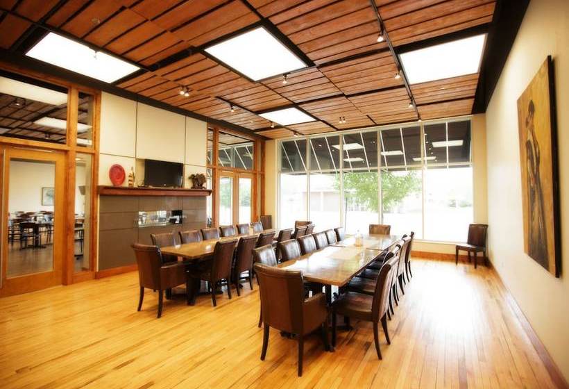 فندق Watercrest  At Hhcc