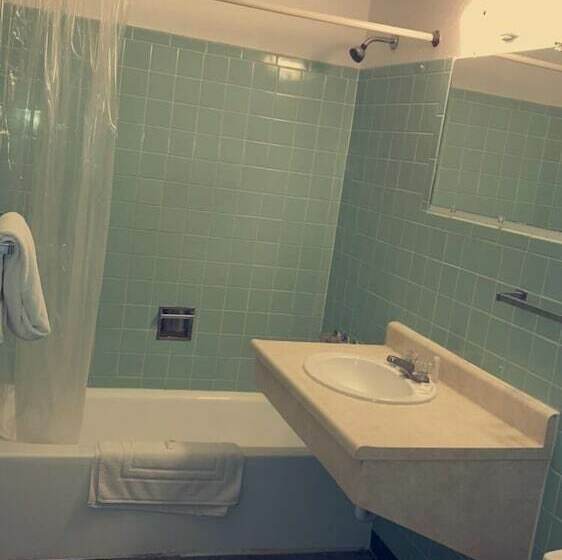 فندق على الطريق Riverview Cabins