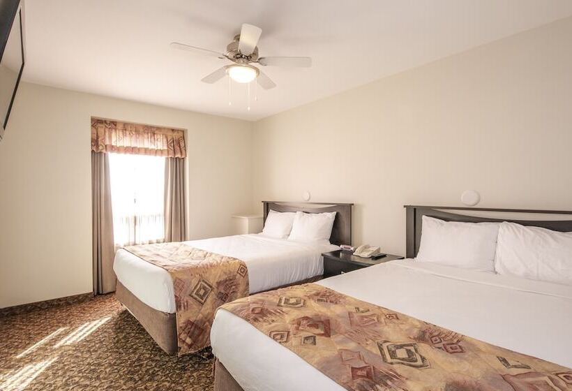 فندق صغير Dunvegan Inn And Suites