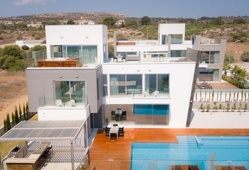 Cove Seaview Villas