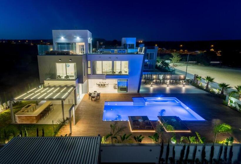 Cove Seaview Villas