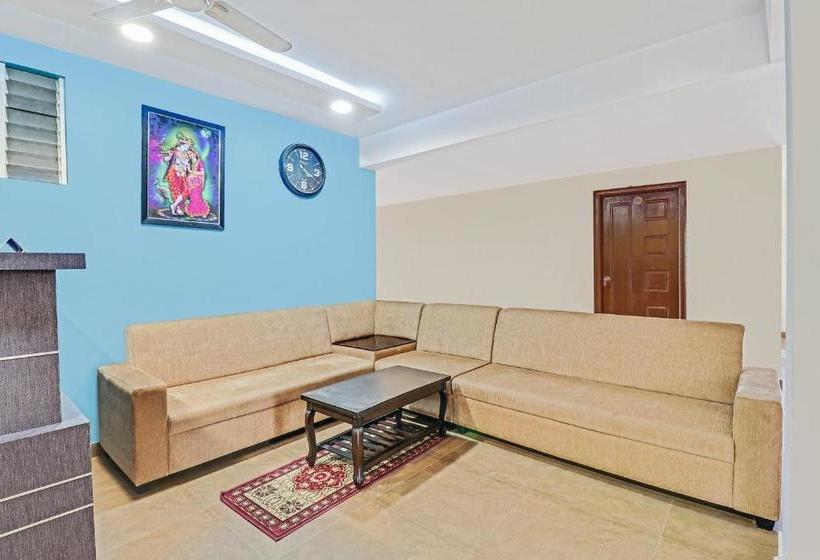 ホテル Oyo 47579 Gn Residency