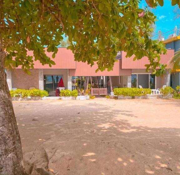 پانسیون Dang Sea Beach Resort   Sha