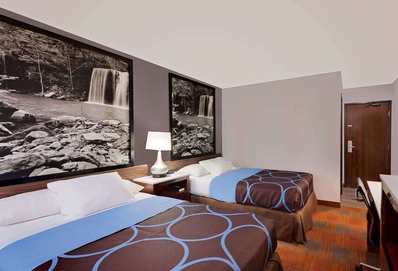 هتل Super 8 By Wyndham Fayetteville