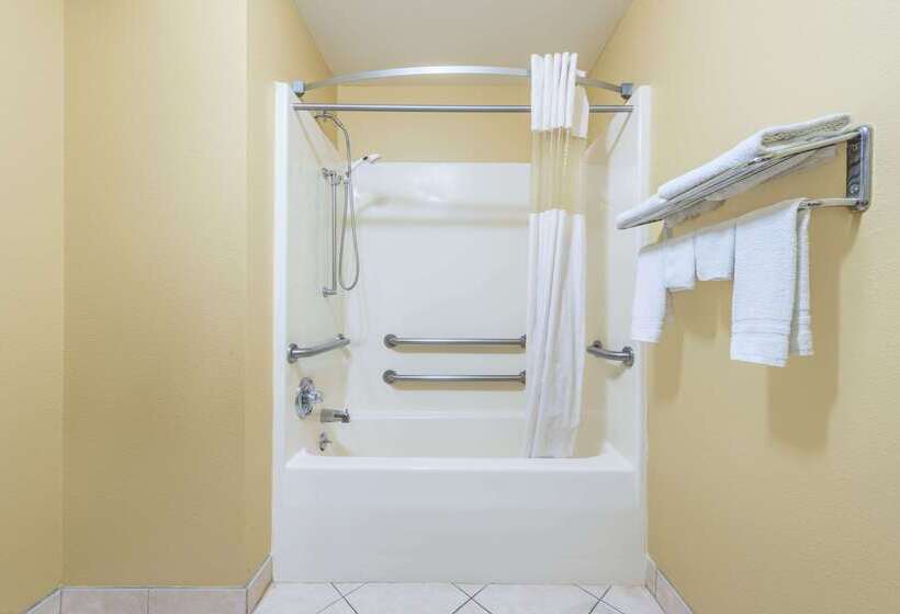 Отель Super 8 By Wyndham Troy Il/st. Louis Area