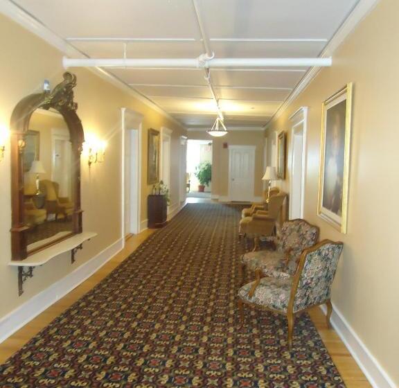 فندق Thayers Inn