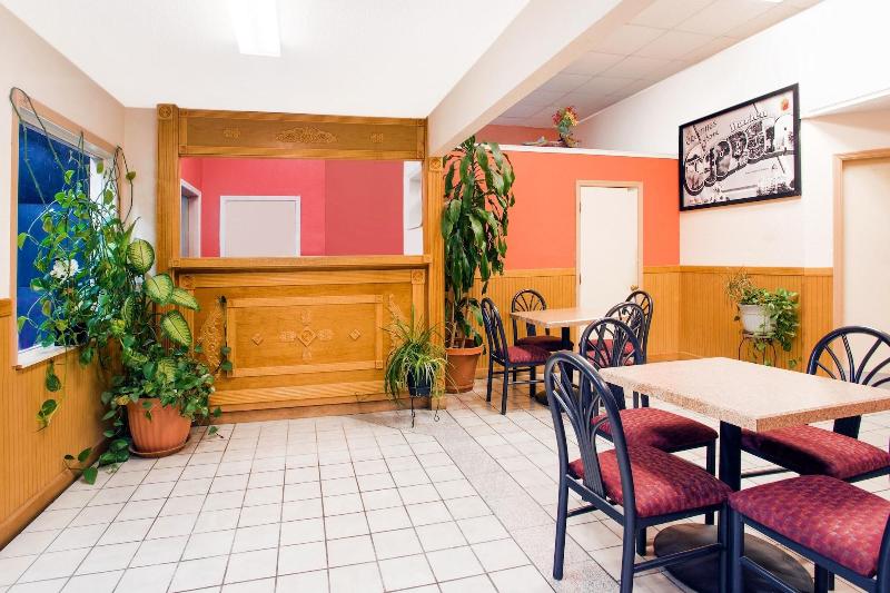 فندق على الطريق Americas Best Value Inn Darien