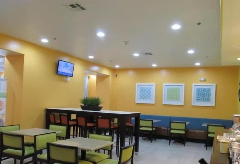 مُتل Econo Lodge