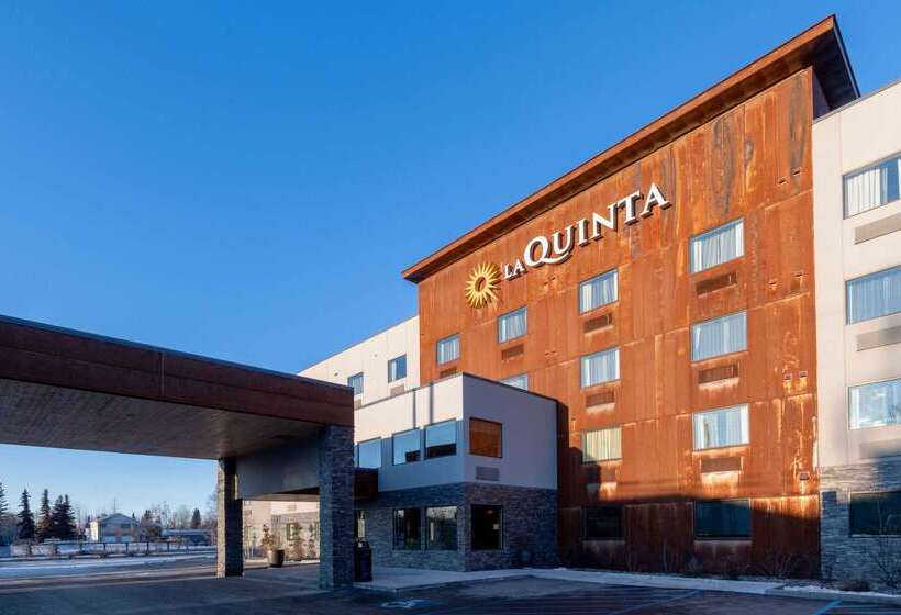 מוטל La Quinta By Wyndham Anchorage Airport