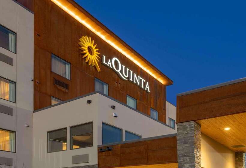 מוטל La Quinta By Wyndham Anchorage Airport