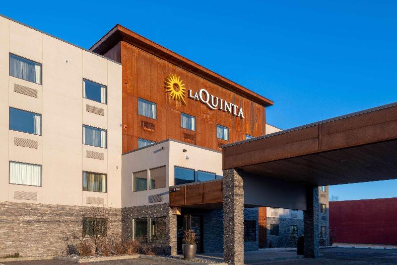 מוטל La Quinta By Wyndham Anchorage Airport