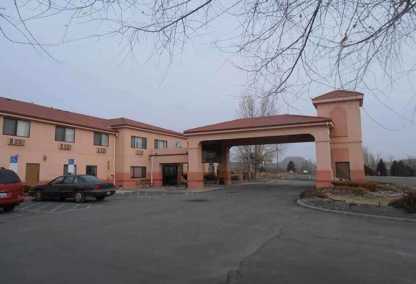 汽车旅馆  Quality Inn Thermopolis Near Hot Springs