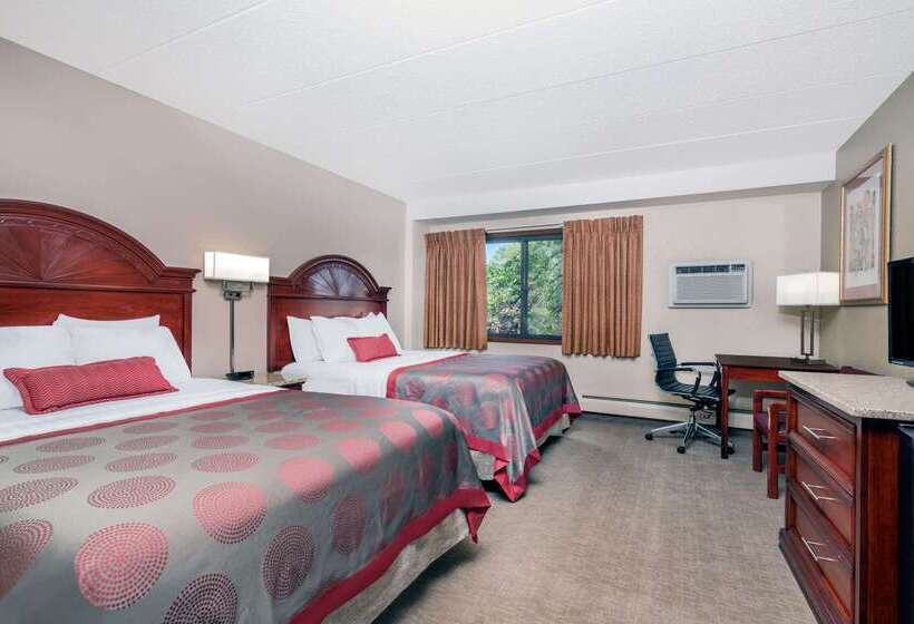 מוטל Ramada By Wyndham Minneapolis Golden Valley