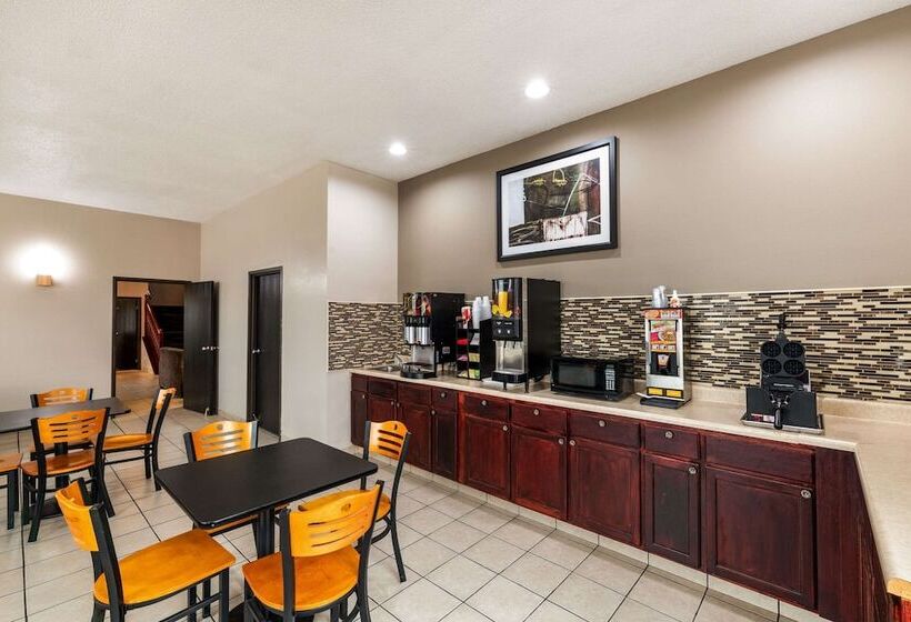 מוטל Rodeway Inn