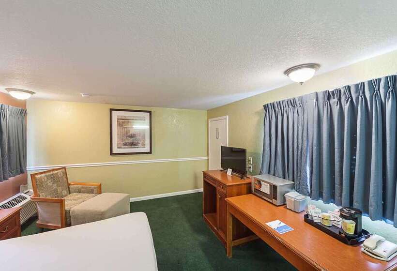 모텔 Rodeway Inn