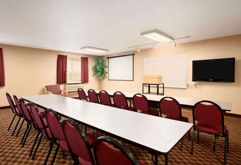 فندق على الطريق Super 8 By Wyndham Bellingham Airport/ferndale