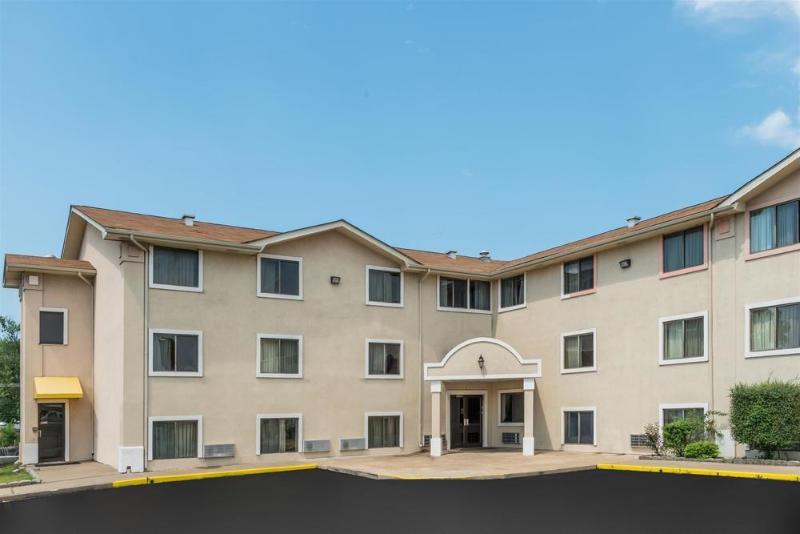 מוטל Super 8 By Wyndham Bridgeton/arpt/st Louis Area