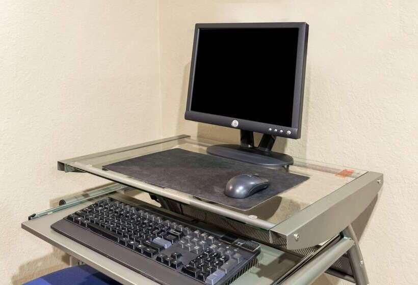 モーテル Super 8 By Wyndham Franklin/middletown Area