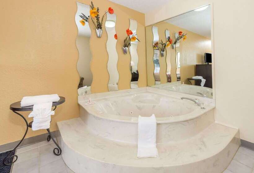 モーテル Super 8 By Wyndham Franklin/middletown Area