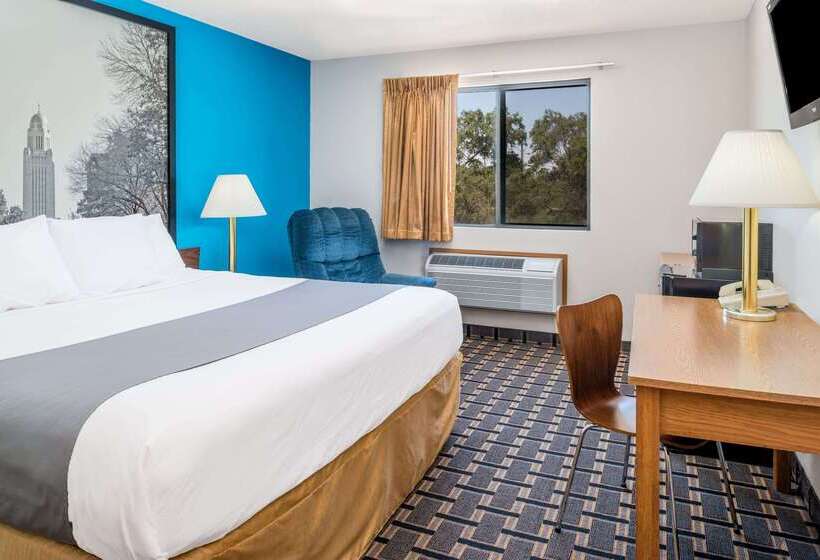 مُتل Super 8 By Wyndham Lincoln West