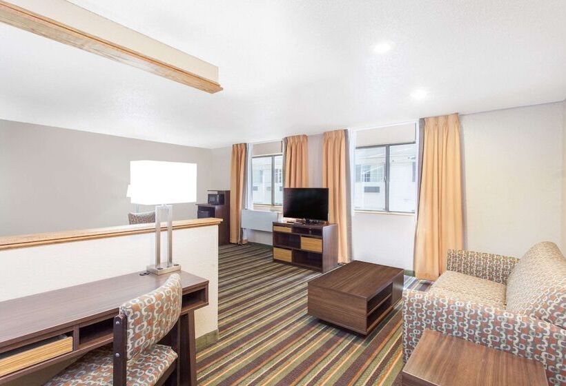 모텔 Super 8 By Wyndham Norton Va