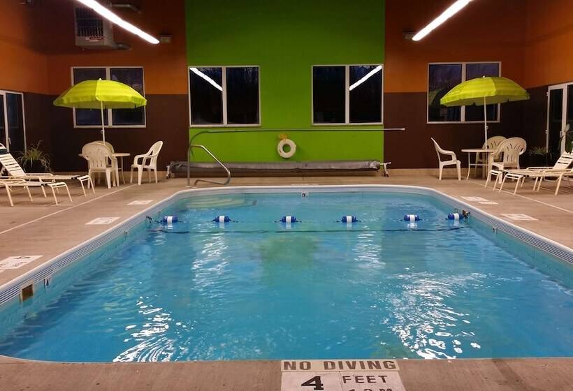 فندق على الطريق Super 8 By Wyndham Plattsburgh