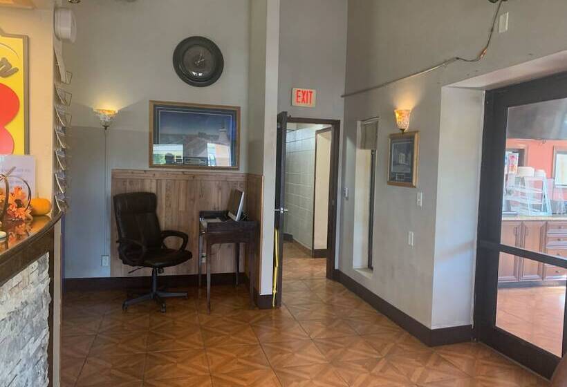 مُتل Super 8 By Wyndham Sioux City/morningside Area