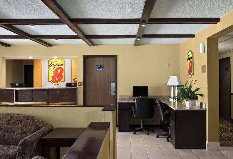 モーテル Super 8 By Wyndham Whitewater Wi