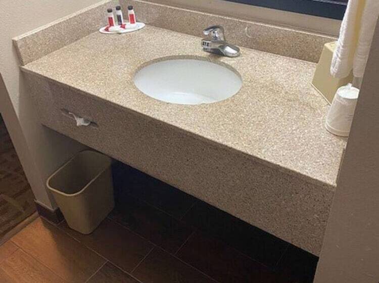 مُتل Surestay Hotel By Best Western Alexandria