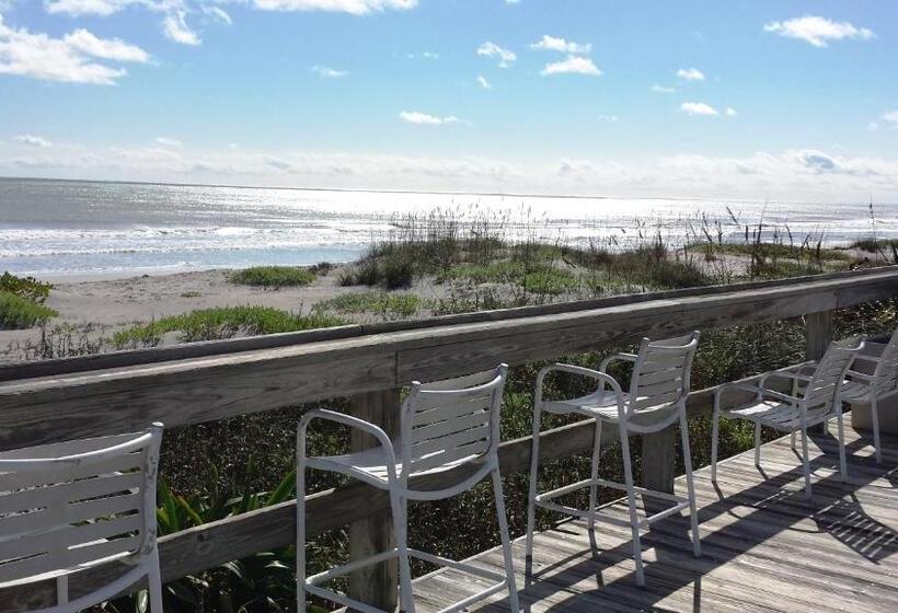 Surf Studio Beach Resort