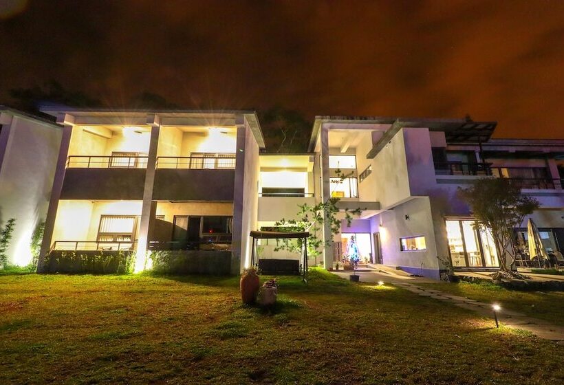 تختخواب و صبحانه Yanyu Resort