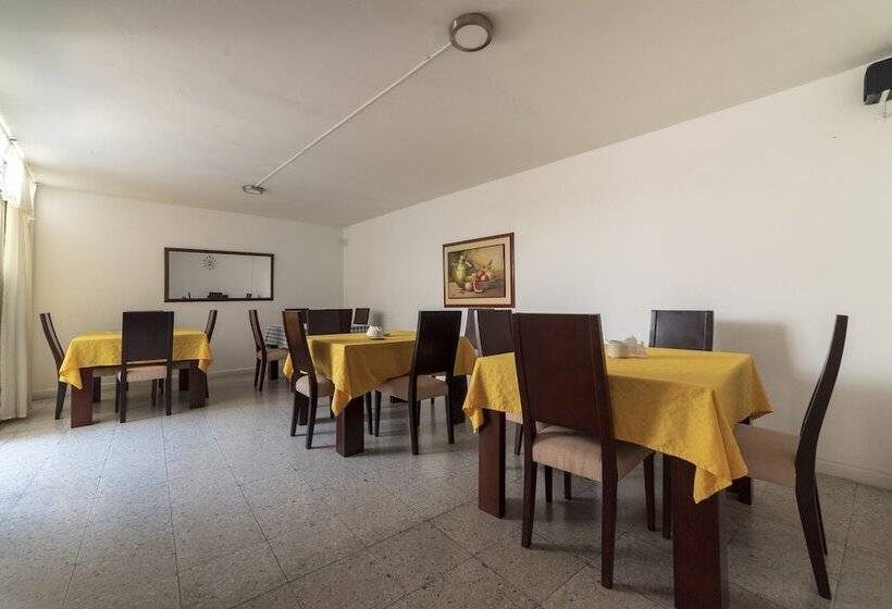 هتل Ayenda 1409 Casa Tequendama