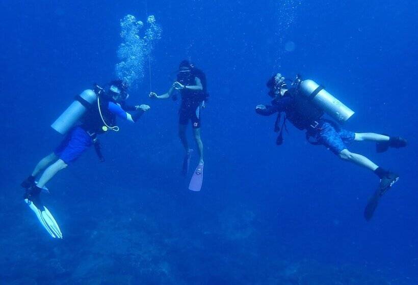 ホテル Go Deeper Tioman