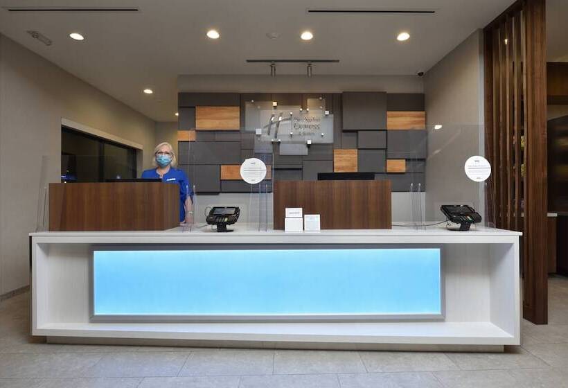 酒店 Holiday Inn Express & Suites Spring   Woodlands Area, An Ihg