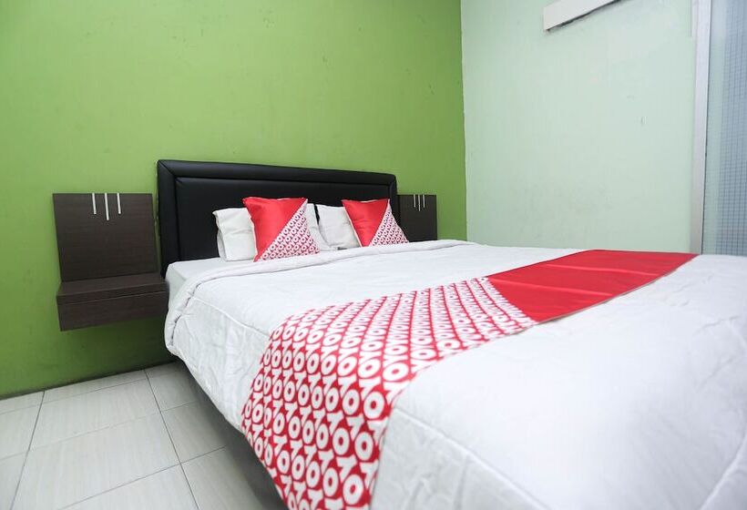 هتل Royal Borneo Guesthouse By Oyo Rooms
