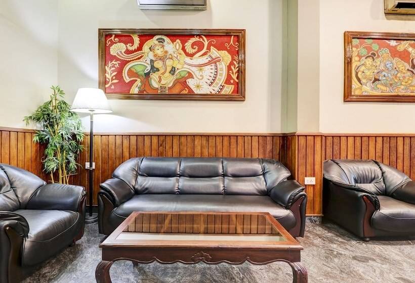 Itsy Hotels Ammu Regency