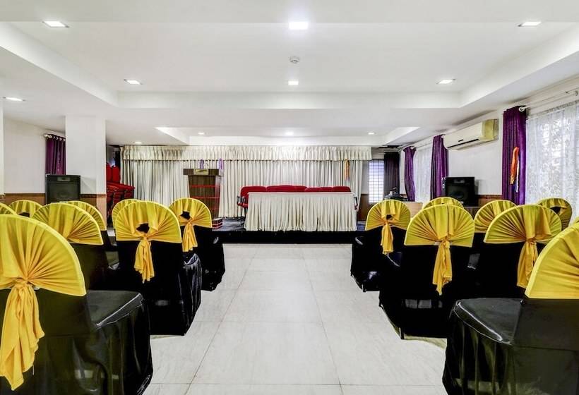 Itsy Hotels Ammu Regency