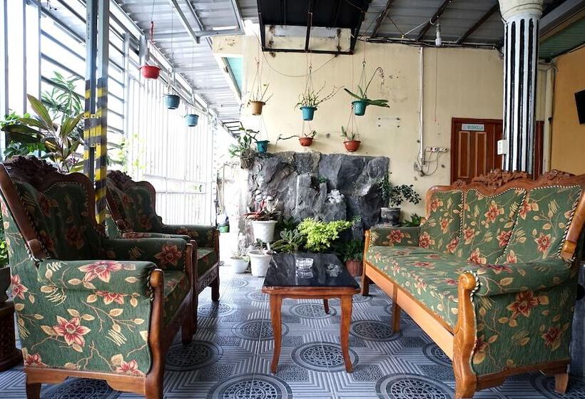 فندق Spot On 1854 Sepinggan Asri Syariah Guesthouse