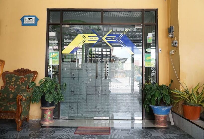 فندق Spot On 1854 Sepinggan Asri Syariah Guesthouse