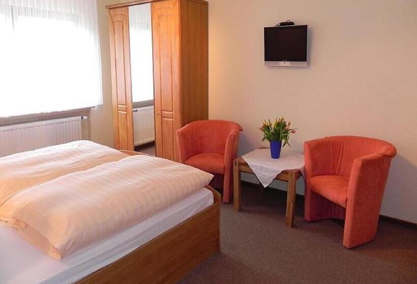 ペンション Gästehaus Freimuth