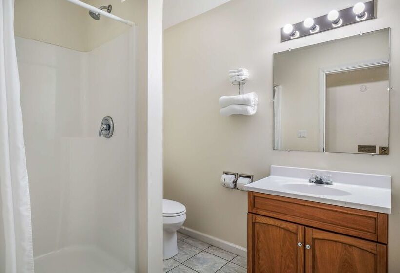 فندق Americas Best Value Inn Marquette