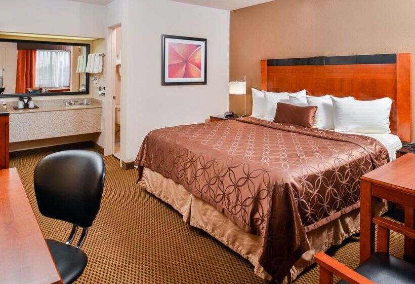 فندق Best Western Executive Inn