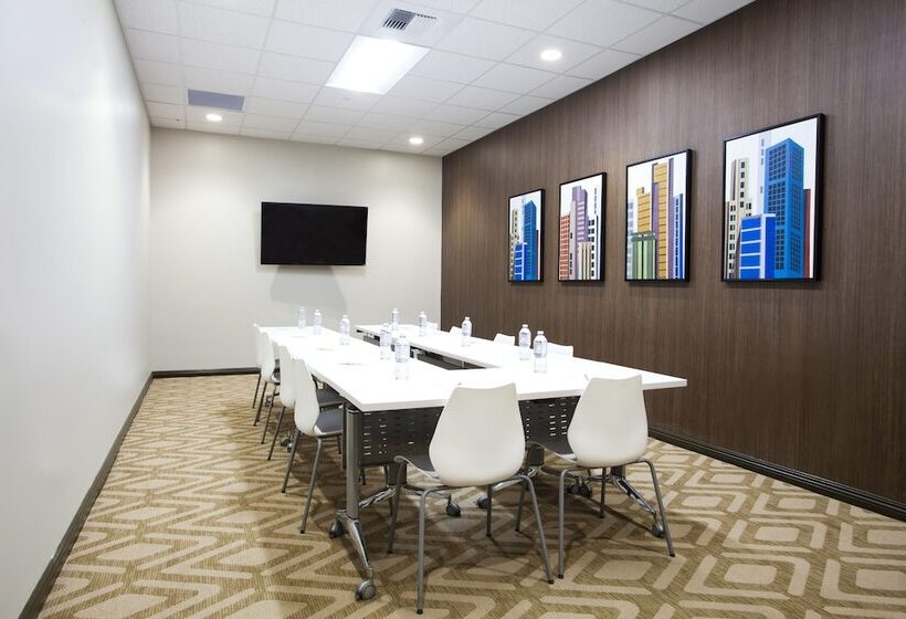 Redac Gateway Hotel Torrance