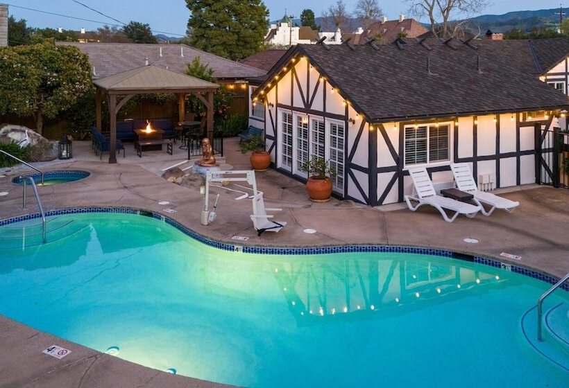 호텔 Solvang Inn & Cottages