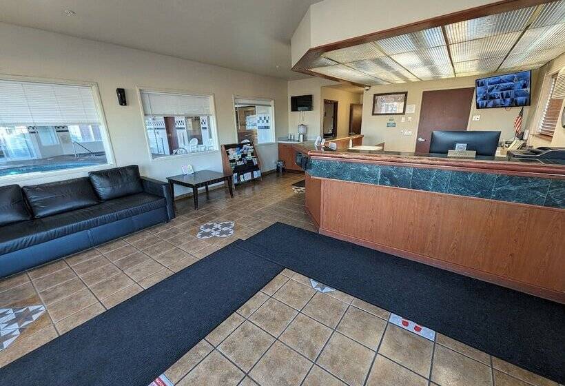 فندق Toppenish Inn And Suites