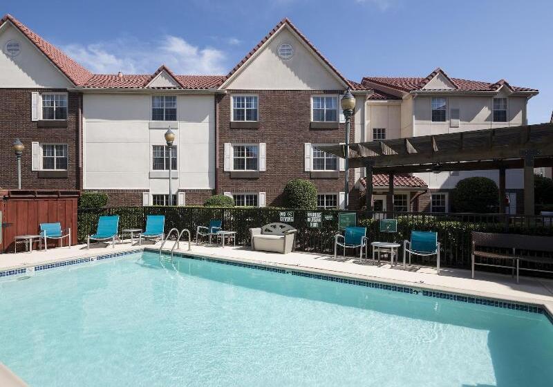 בית מלון כפרי Towneplace Suites Dallas Las Colinas