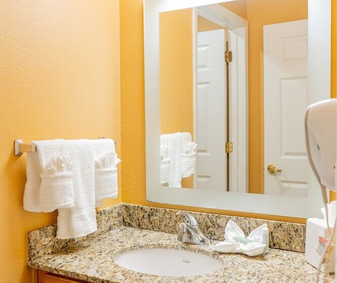בית מלון כפרי Towneplace Suites Dallas Las Colinas