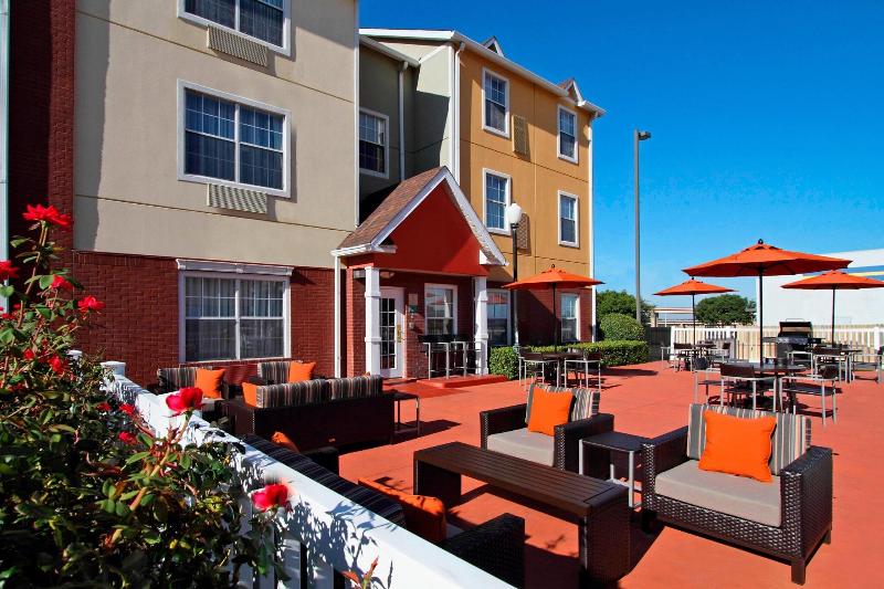 Отель Towneplace Suites Fort Worth Southwest Tcu Area
