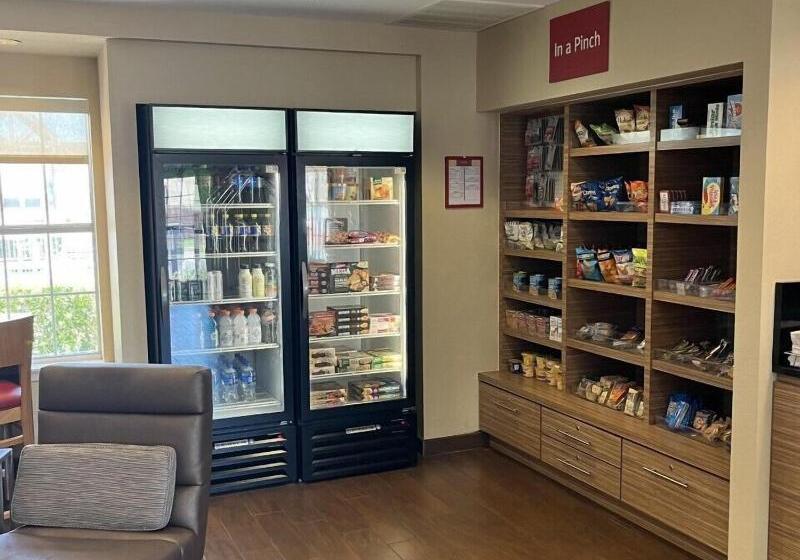 Отель Towneplace Suites Fort Worth Southwest Tcu Area