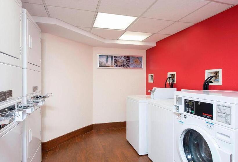 Отель Towneplace Suites Indianapolis Park 100